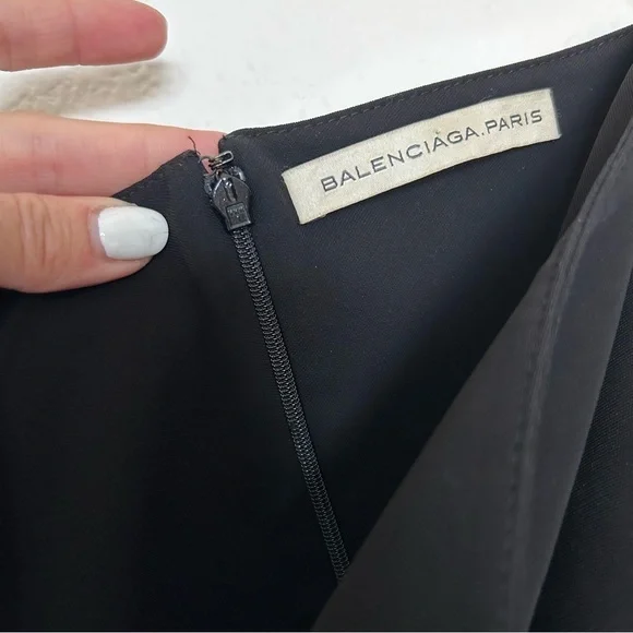 Balenciaga 2012 Pleated, High Waisted, Midi, Elegant Black Women's Skirt - Picture 6 of 15